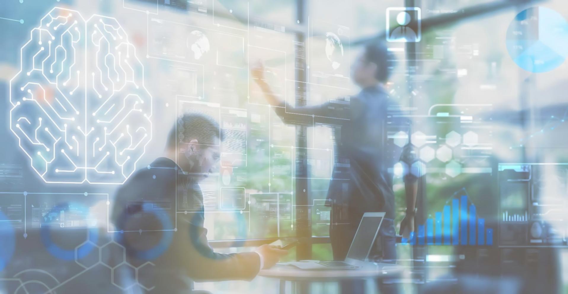 Gemeinsame Arbeit in modernem Bildungsraum mit technologischer Ausstattung